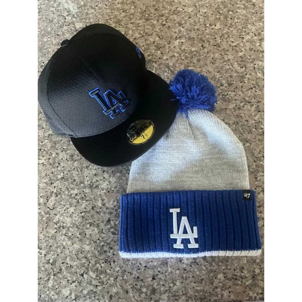 Los Angeles Dodgers 5 fitted cap and a blue and grey beanie